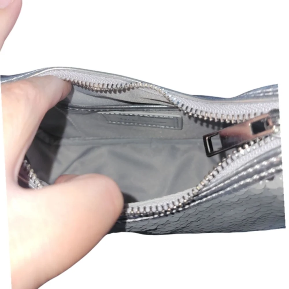 Nicole Miller Silver Sequin‎ Handbag